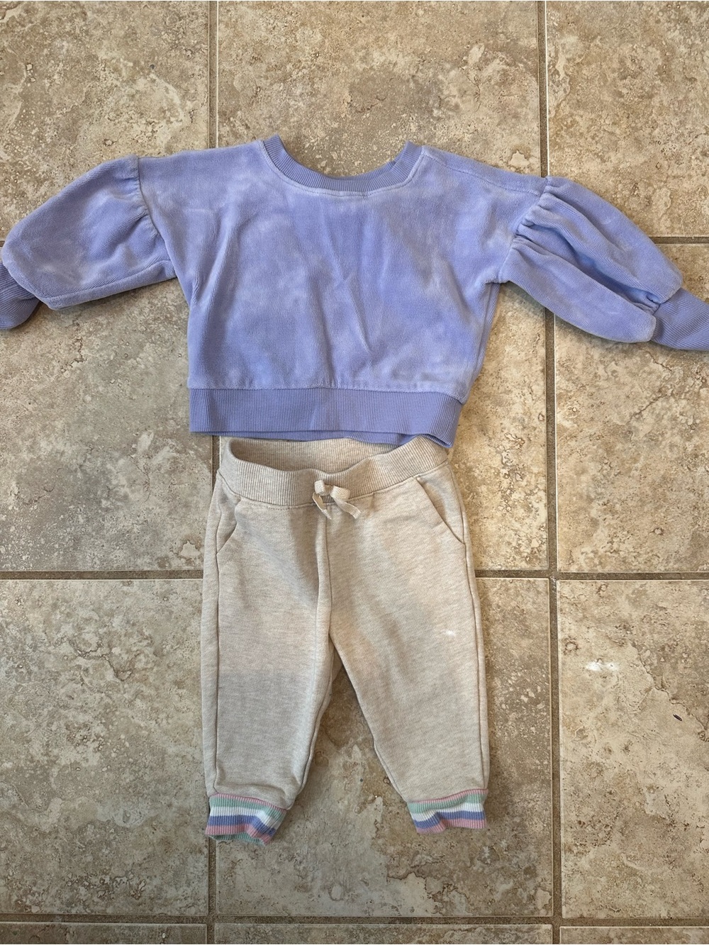 Janie and Jack Lavender Puff-Sleeve Top with Cream Joggers